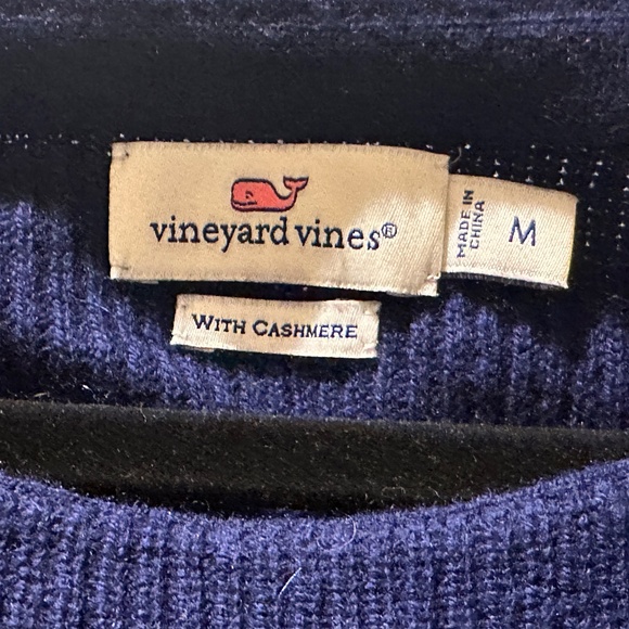 Vineyard Vines Women's Wool and Cashmere Sweater - Picture 2 of 5